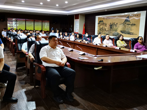 HB火博官网集团党委组织党员集中观看建党百年庆祝大会